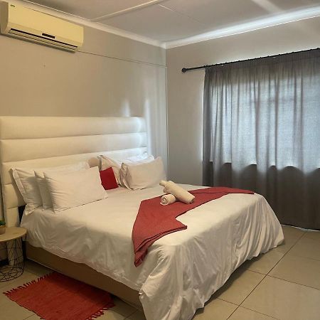 Ethithiya Boutique Guesthouse Виндхук Экстерьер фото