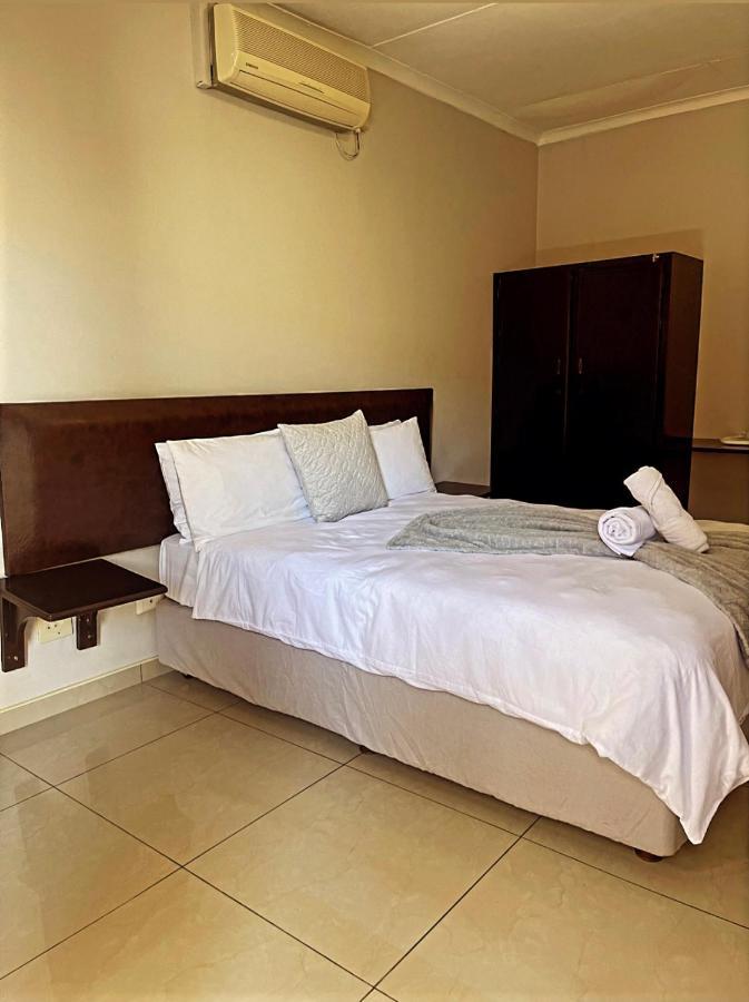 Ethithiya Boutique Guesthouse Виндхук Экстерьер фото