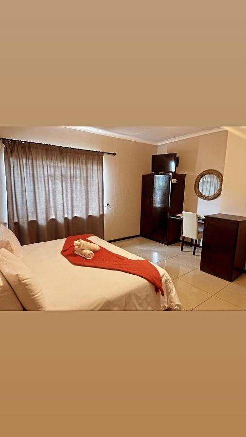 Ethithiya Boutique Guesthouse Виндхук Экстерьер фото