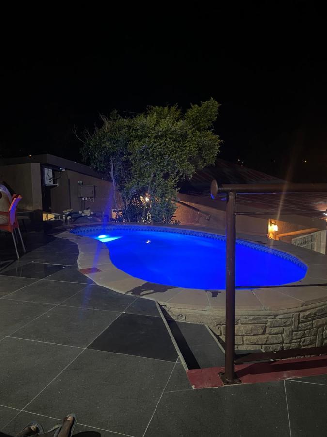 Ethithiya Boutique Guesthouse Виндхук Экстерьер фото