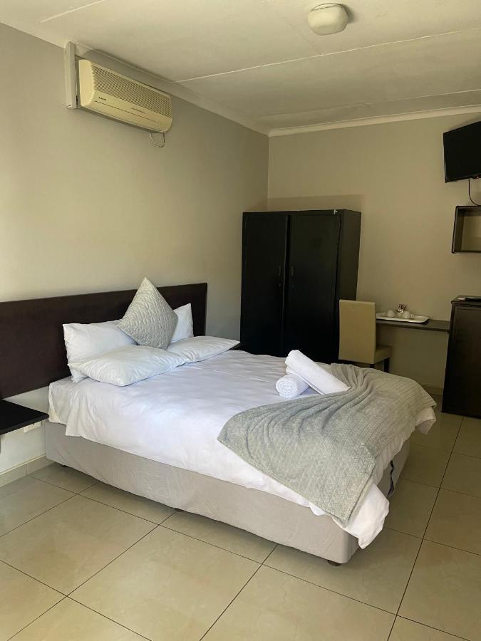 Ethithiya Boutique Guesthouse Виндхук Экстерьер фото